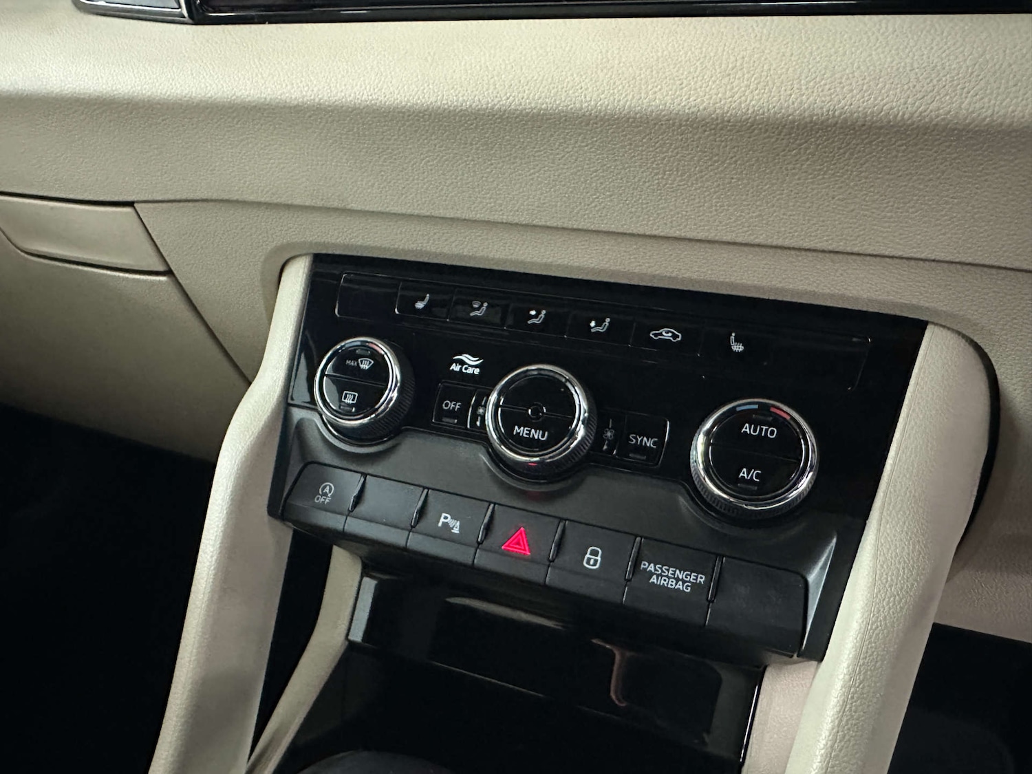 Used Skoda Karoq 2018 for sale - 77930575: Photo 21