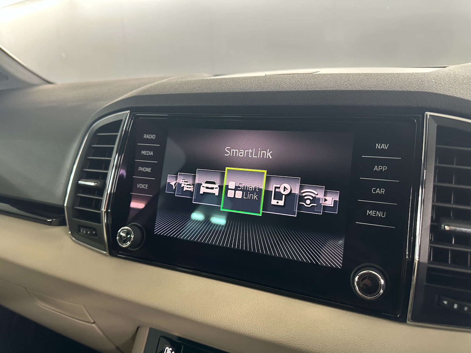 Used Skoda Karoq 2018 for sale - 77930575: Photo 28