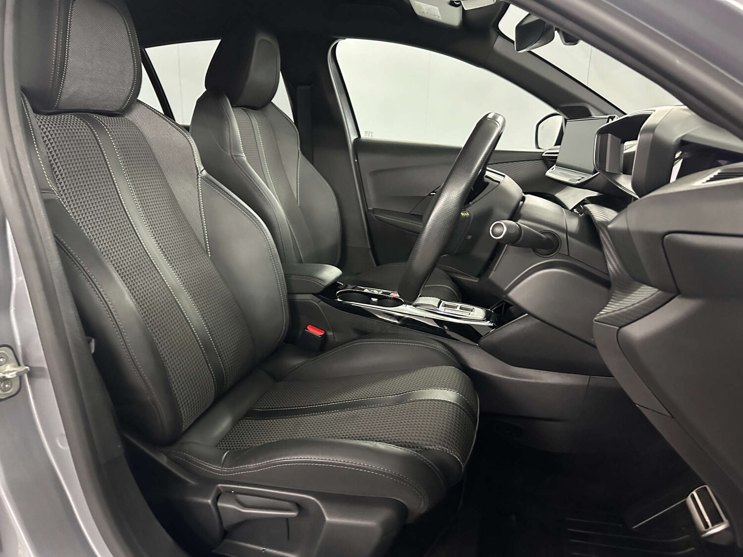 Used Peugeot 208 2022 for sale - 77590737: Photo 13