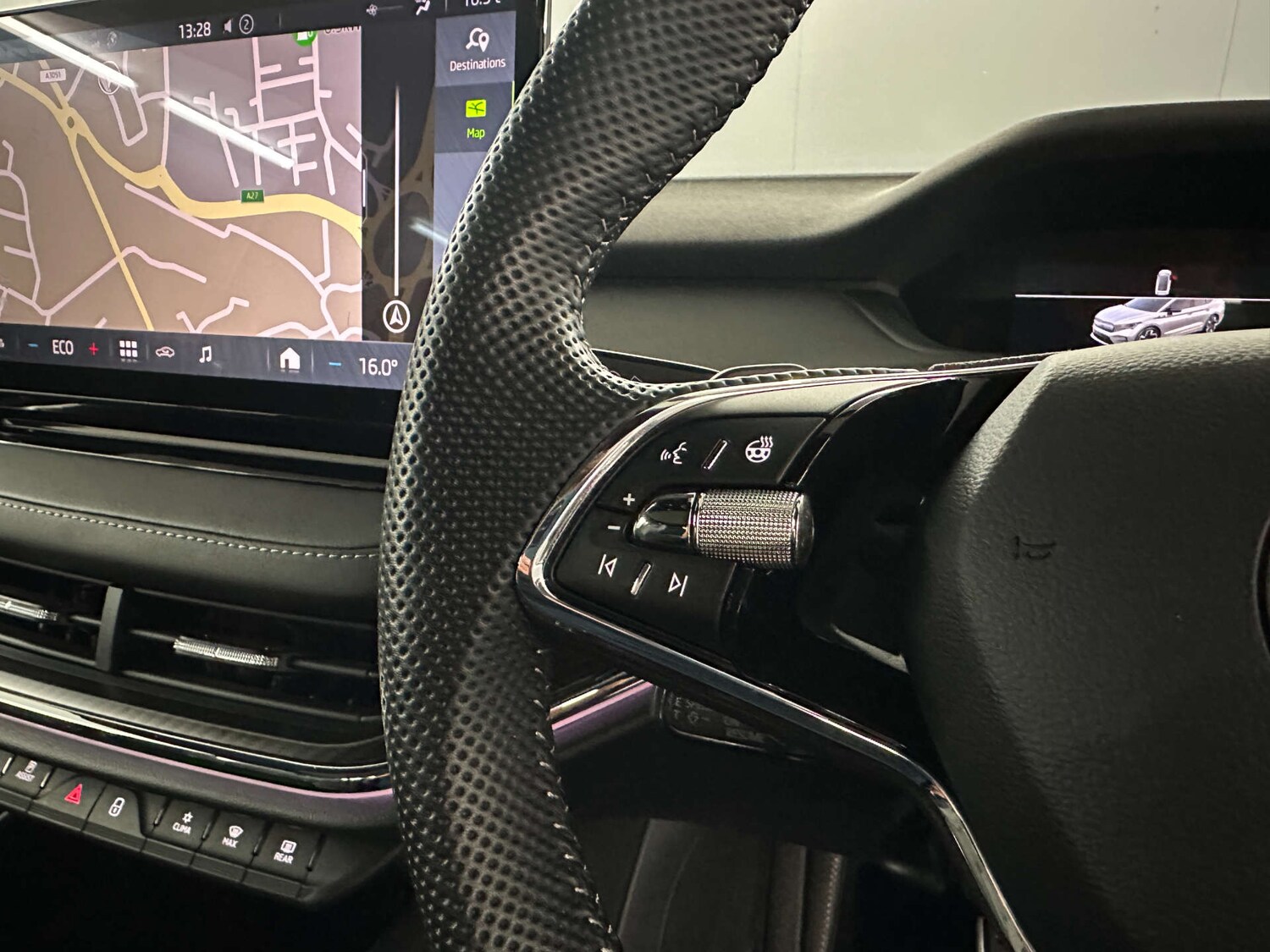 Used Skoda Enyaq 2023 for sale - 77745434: Photo 20