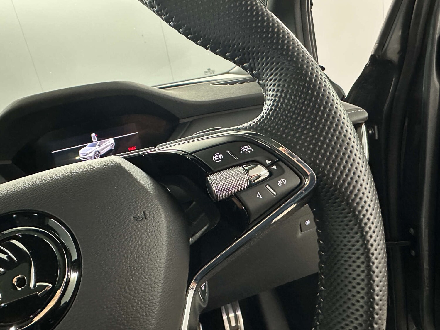 Used Skoda Enyaq 2023 for sale - 77745434: Photo 21