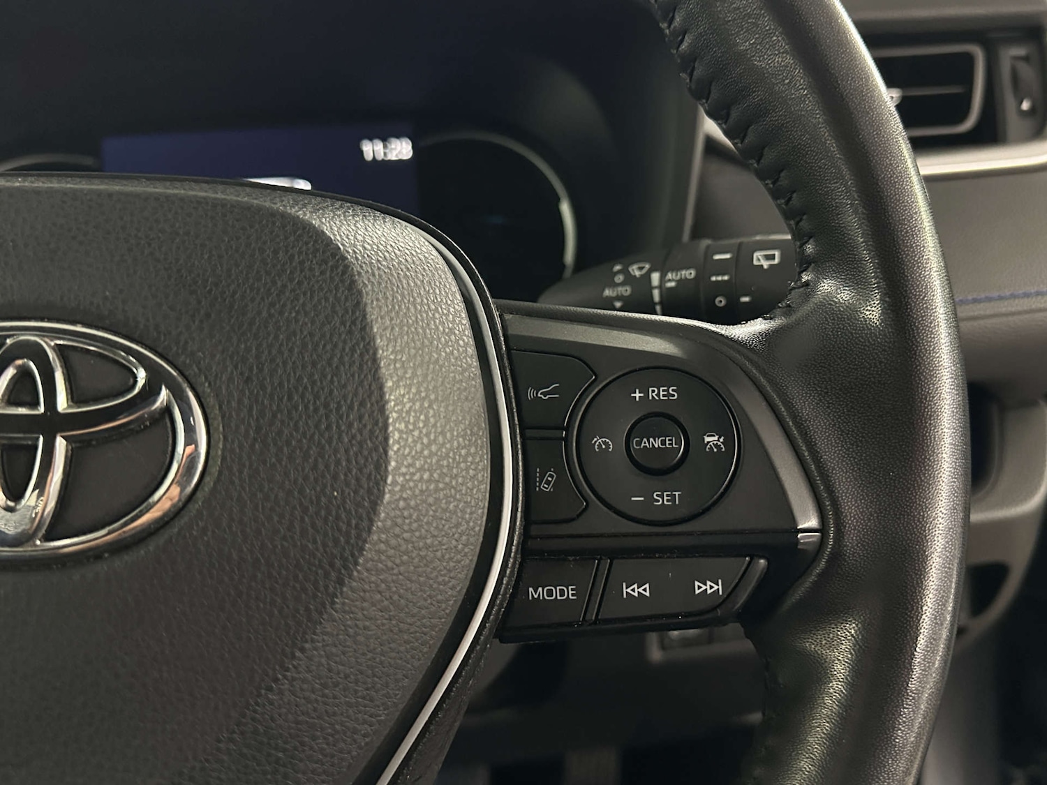 Used Toyota RAV4 2022 for sale - 77745641: Photo 21