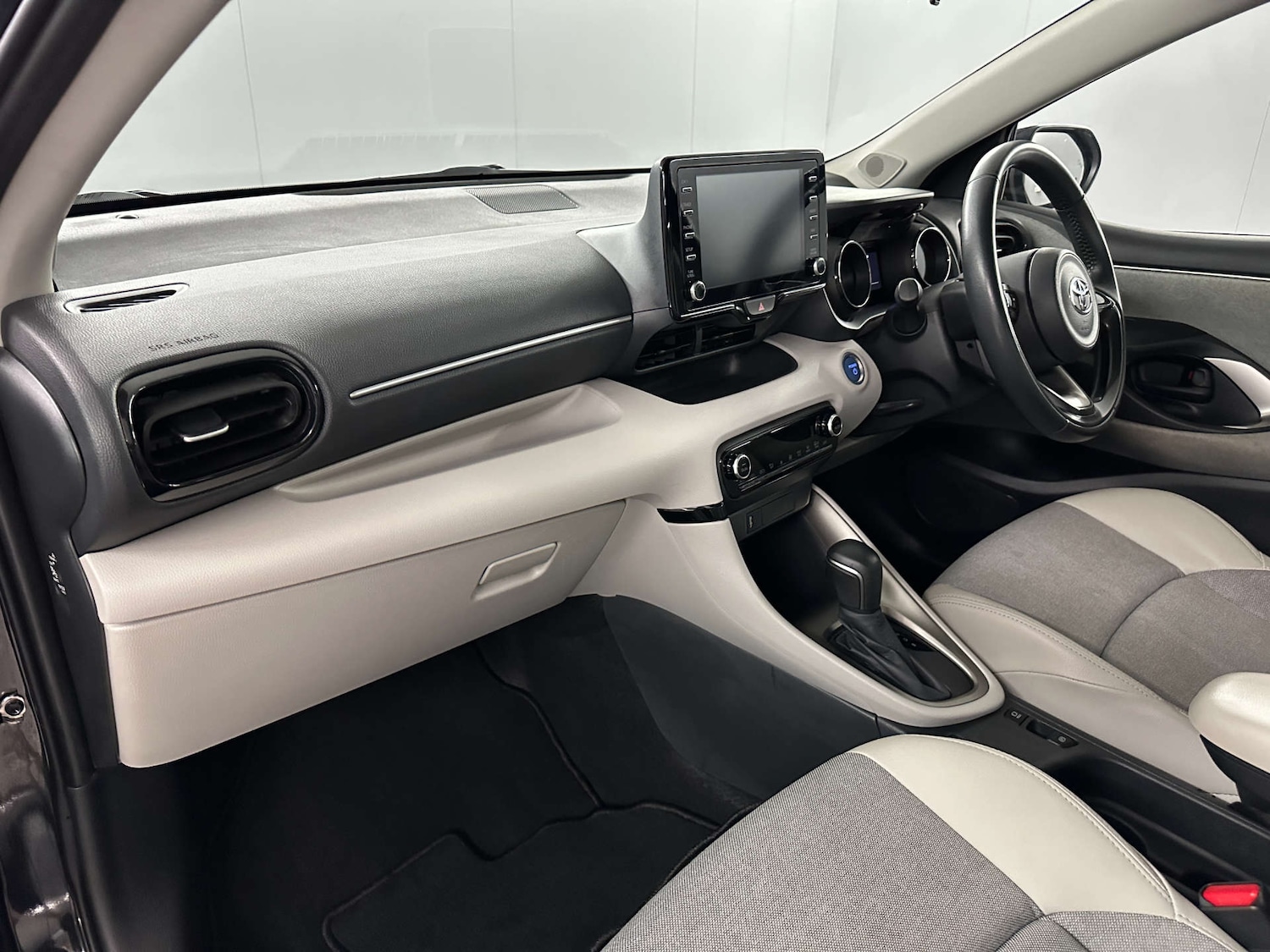 Used Toyota Yaris 2022 for sale - 77745466: Photo 11