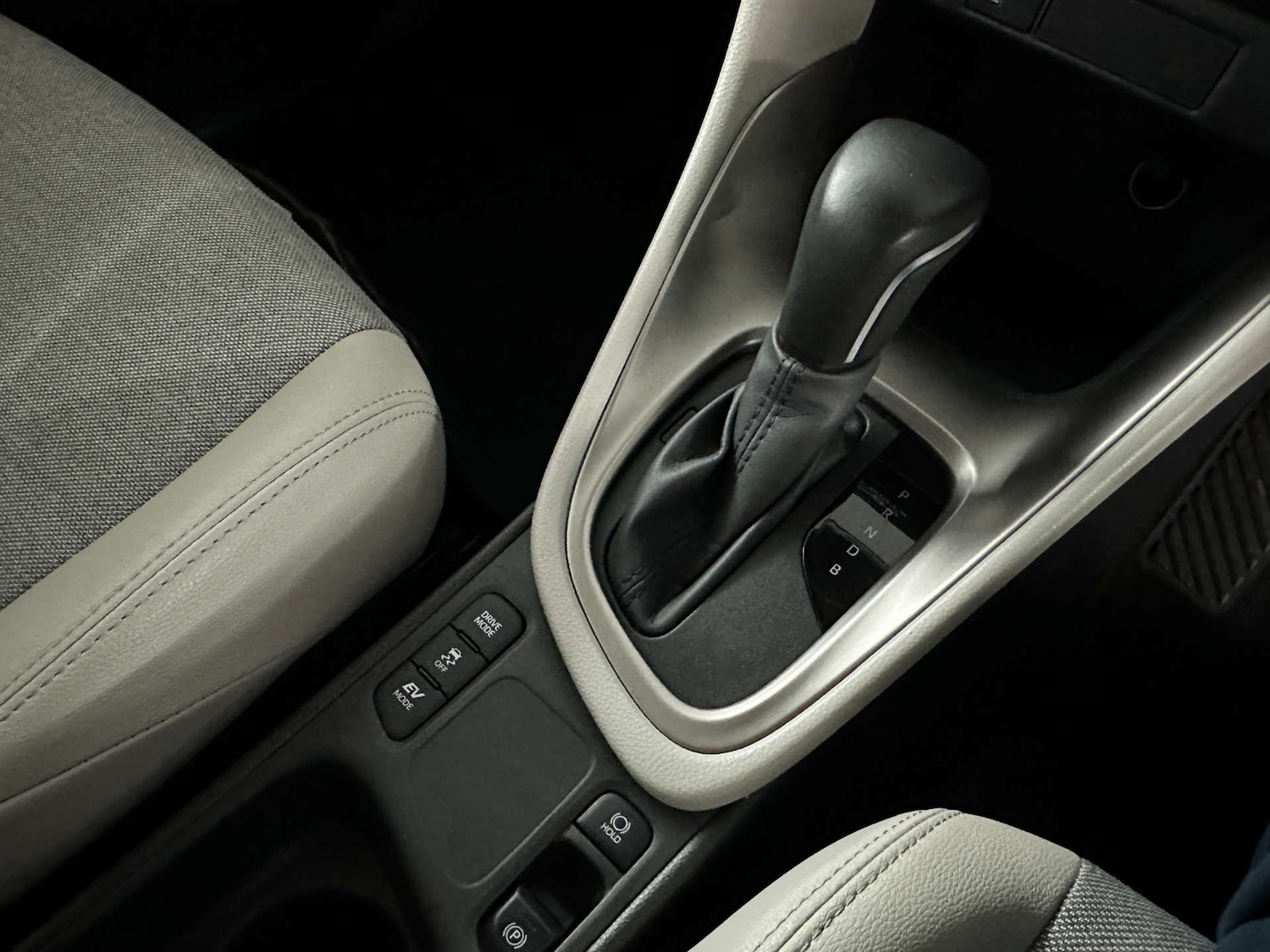 Used Toyota Yaris 2022 for sale - 77745466: Photo 18