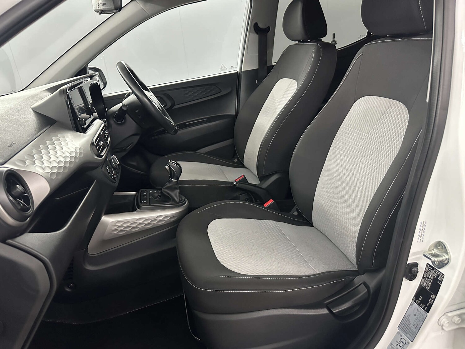 Used Hyundai i10 2021 for sale - 77590794: Photo 14