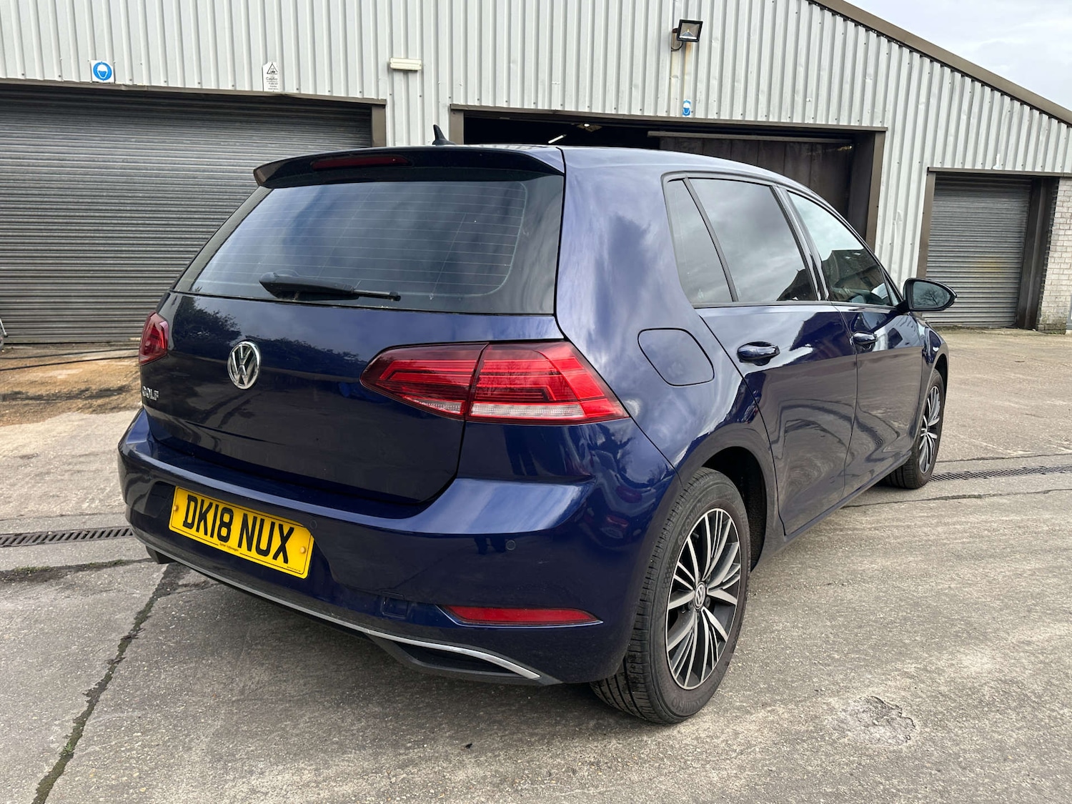 Used Volkswagen Golf 2018 for sale - 78094447: Photo 3