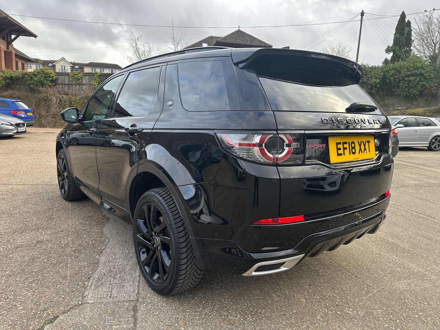 Used Land Rover Discovery Sport 2018 for sale - 77836304: Photo 3