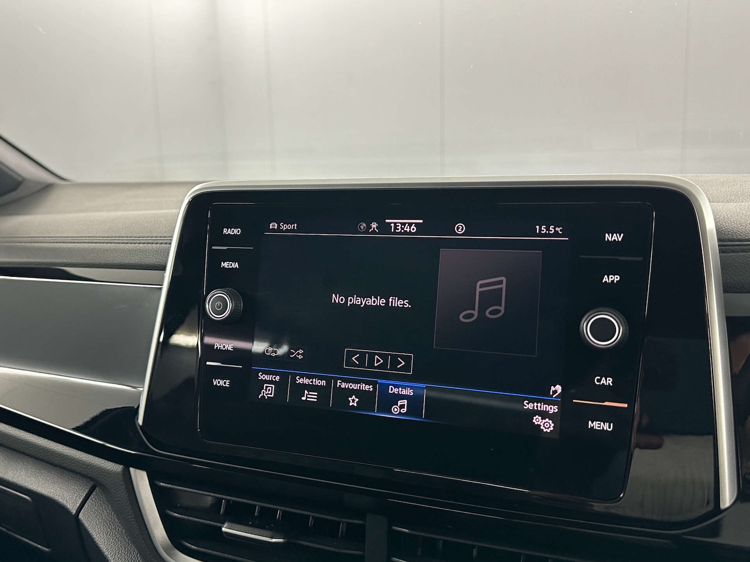 Used Volkswagen T-Roc 2024 for sale - 77745453: Photo 27