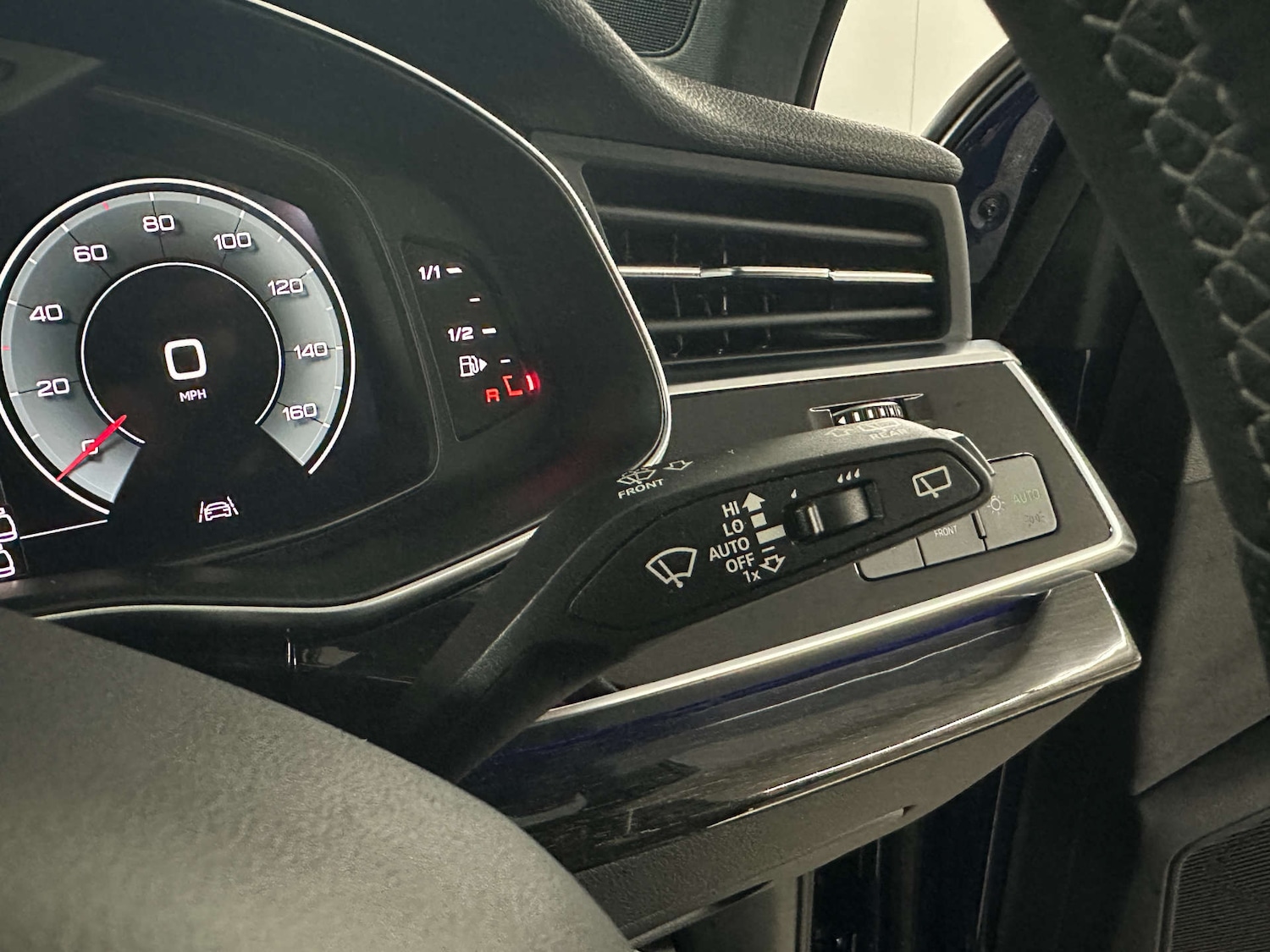 Used Audi Q7 2023 for sale - 77745548: Photo 25