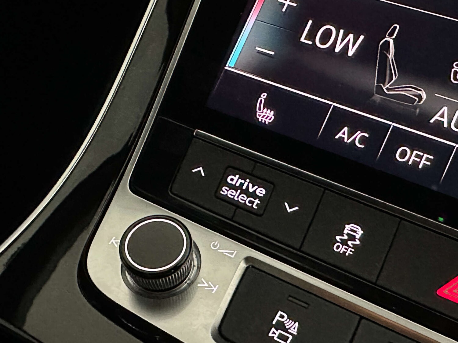 Used Audi Q7 2023 for sale - 77745548: Photo 38