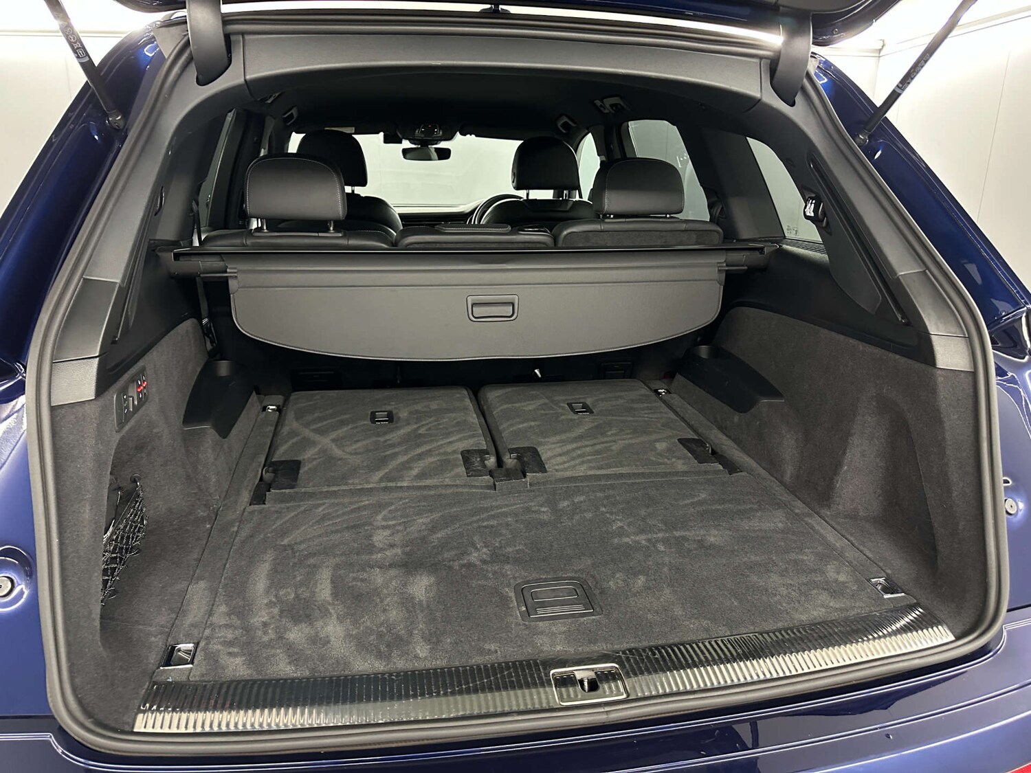 Used Audi Q7 2023 for sale - 77745548: Photo 51