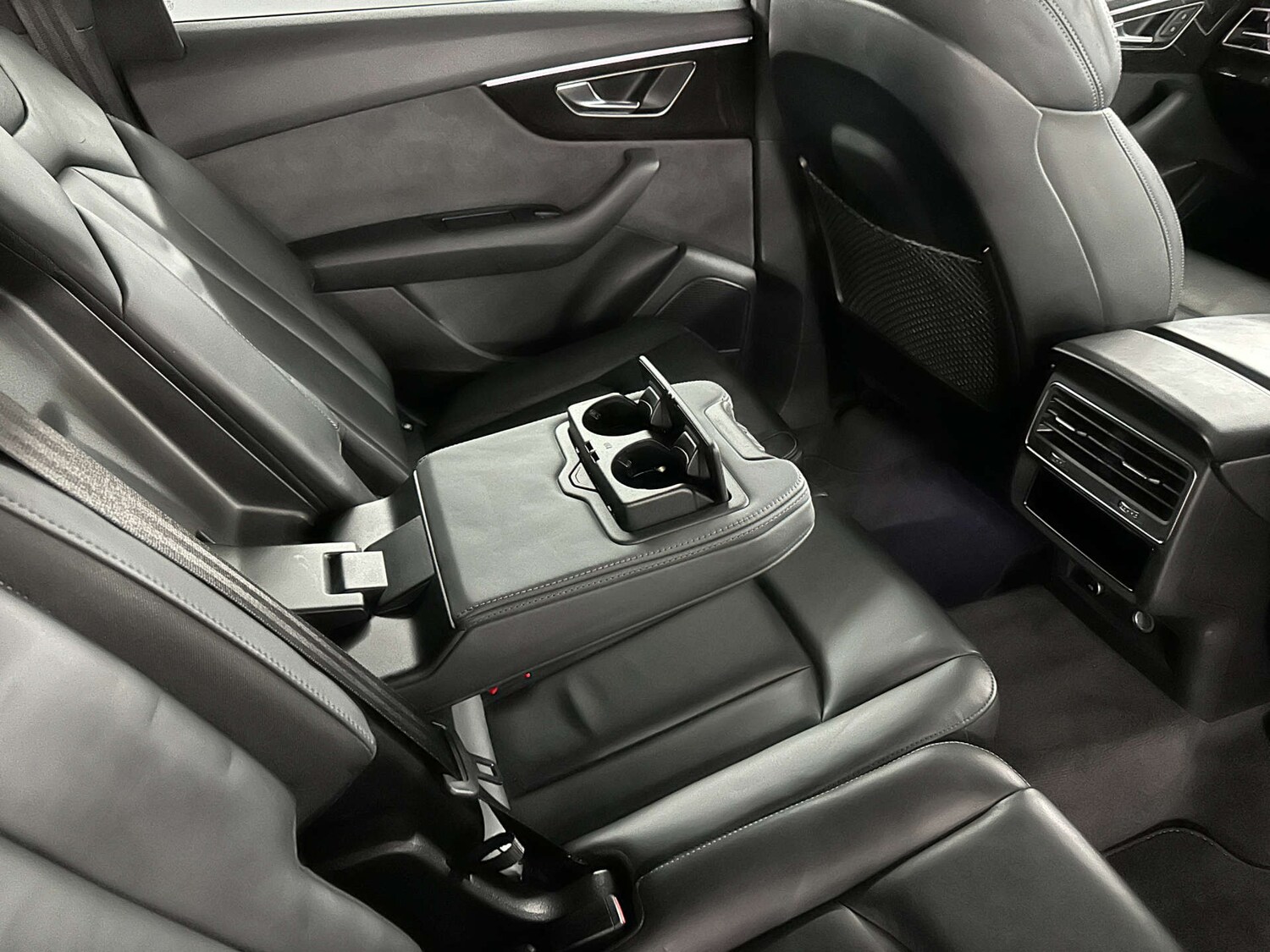 Used Audi Q7 2023 for sale - 77745548: Photo 54