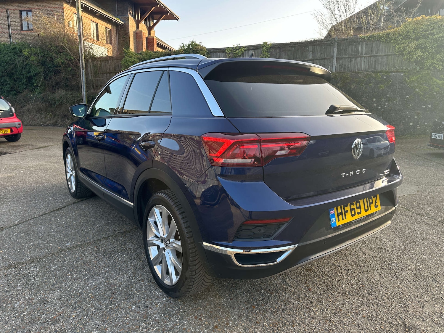 Used Volkswagen T-Roc 2019 for sale - 77765745: Photo 3