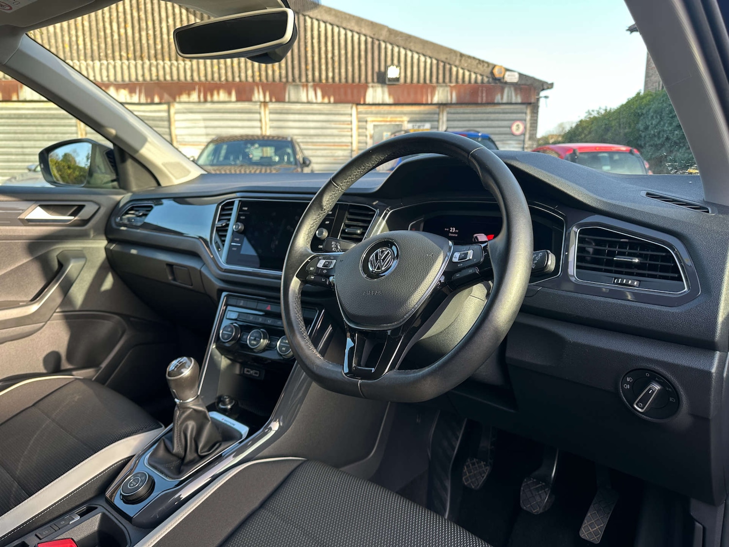 Used Volkswagen T-Roc 2019 for sale - 77765745: Photo 5