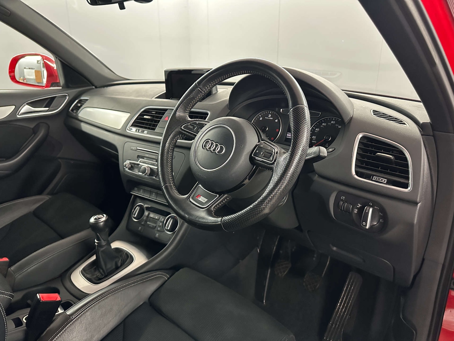 Used Audi Q3 2016 for sale - 77590721: Photo 9