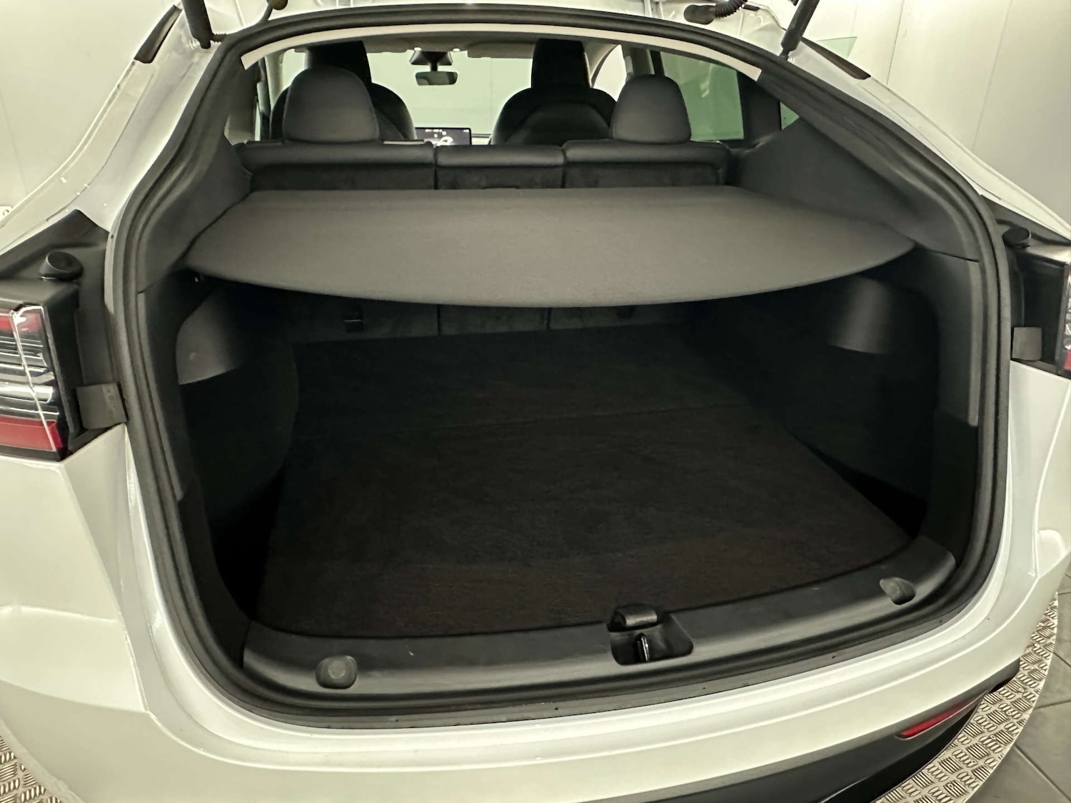 Used Tesla Model Y 2023 for sale - 77745650: Photo 24