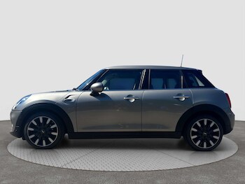 Used MINI Hatch 2019 for sale - 78436071: Photo