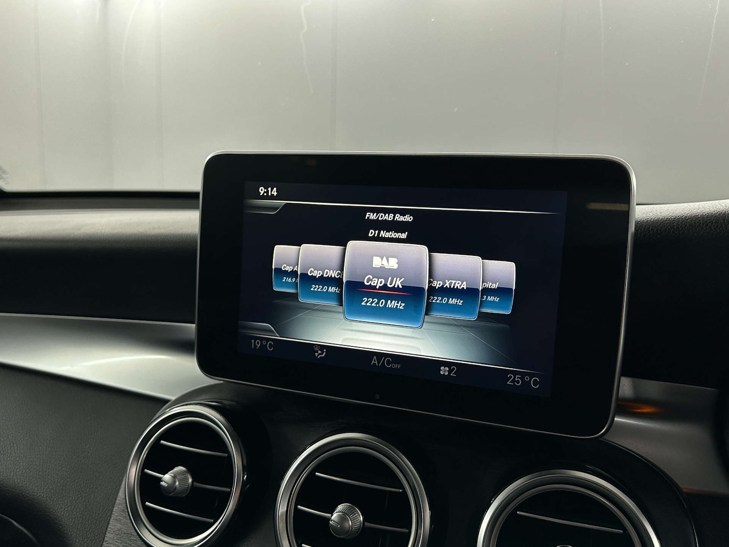 Used Mercedes-Benz GLC 2019 for sale - 77745451: Photo 25