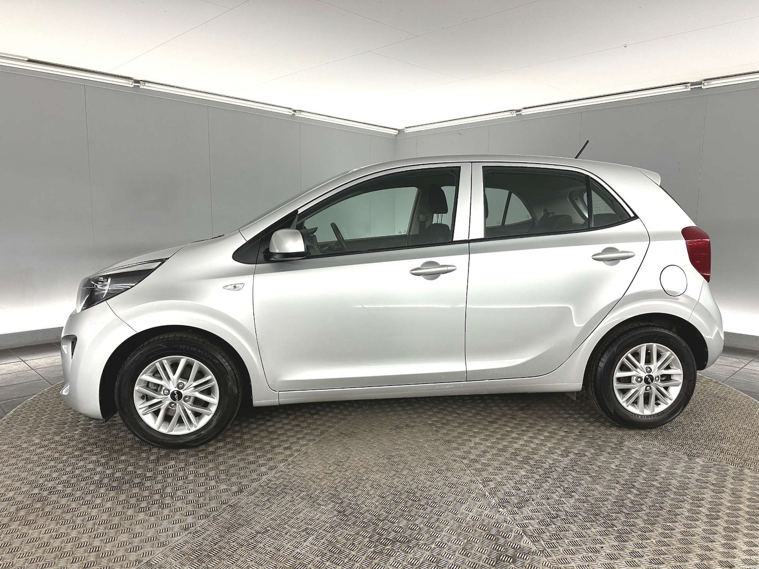 Used Kia Picanto 2021 for sale - 77765846: Photo 4