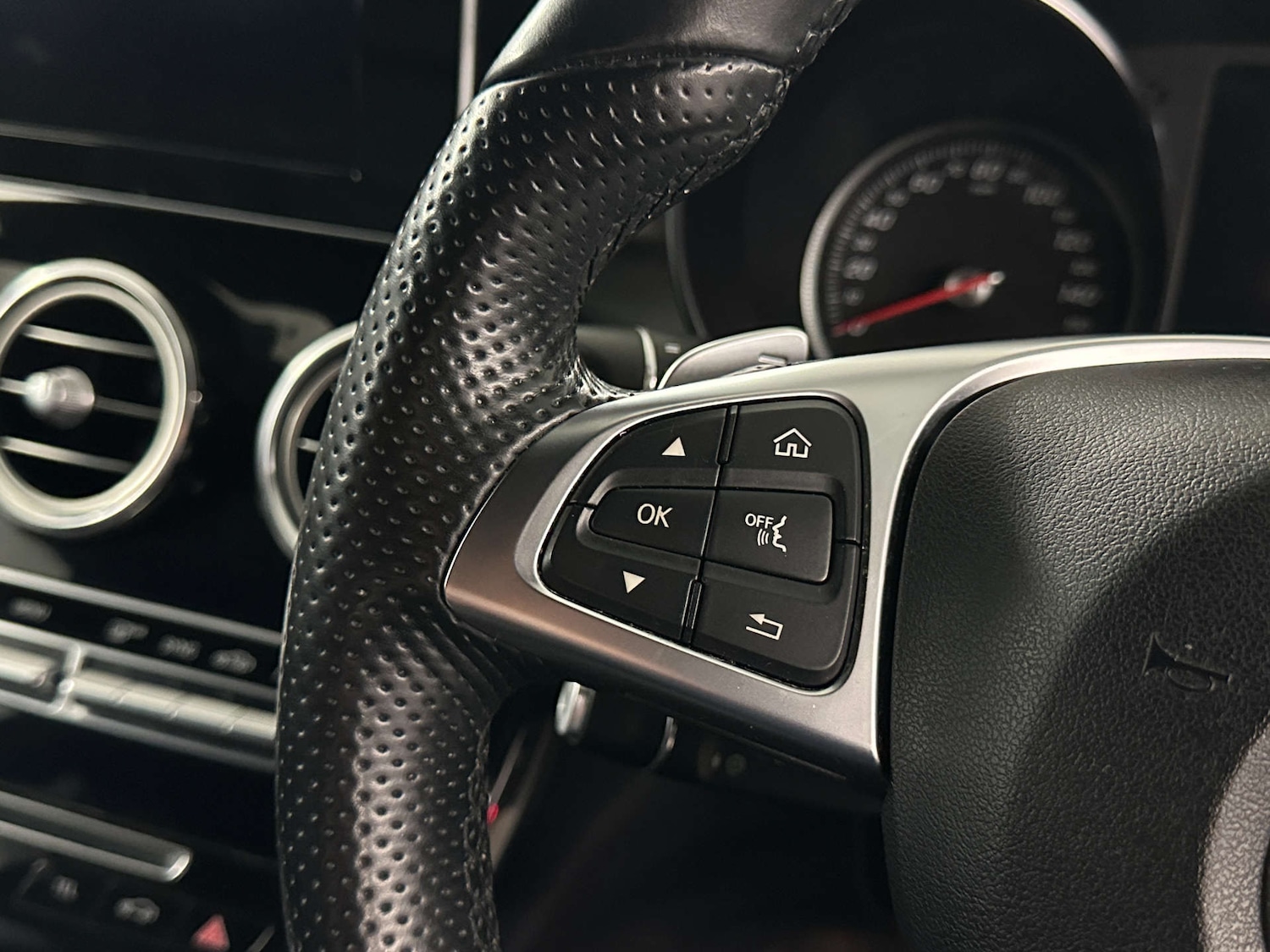 Used Mercedes-Benz C Class 2017 for sale - 77717759: Photo 18