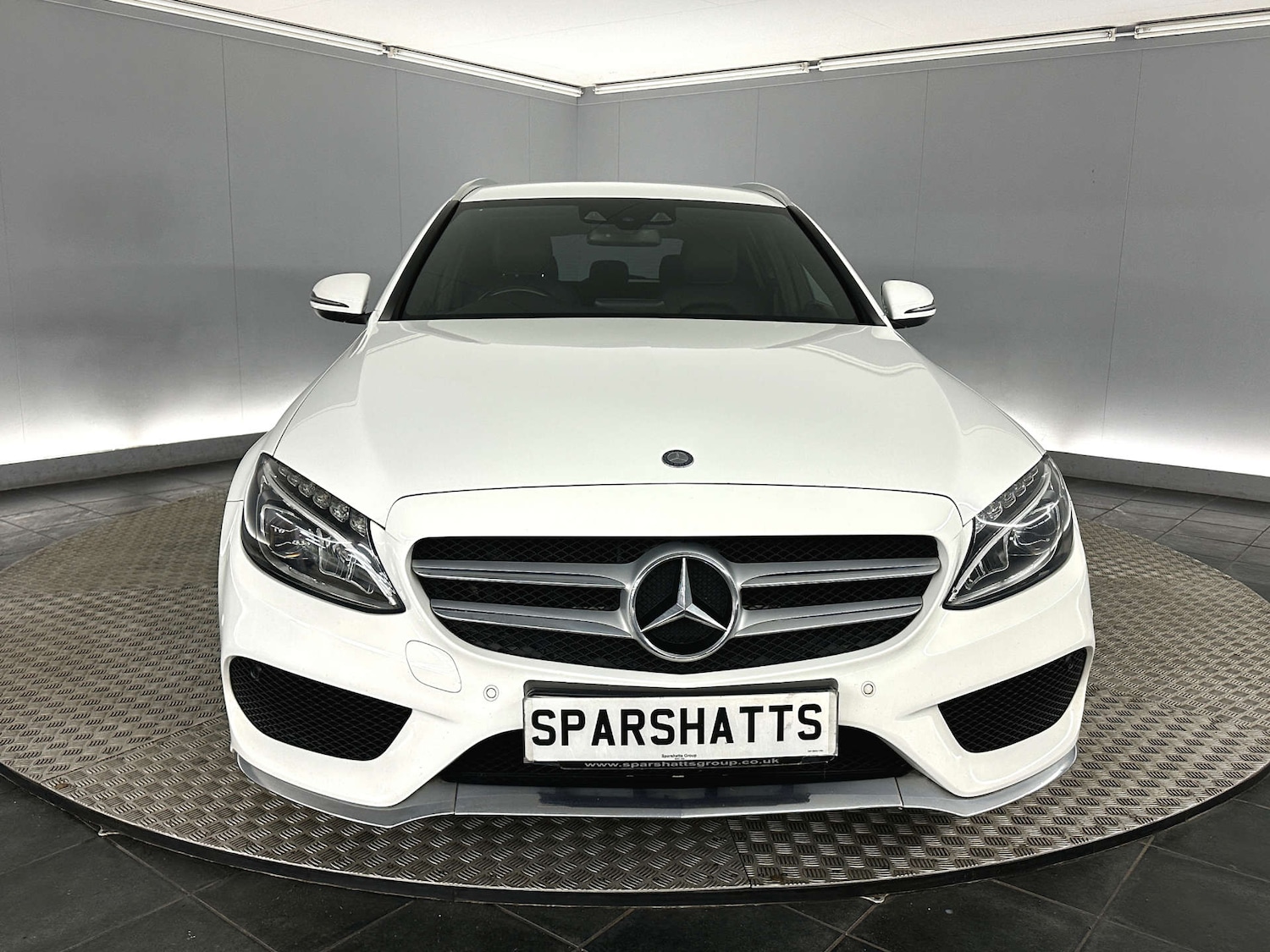 Used Mercedes-Benz C Class 2017 for sale - 77717759: Photo 2