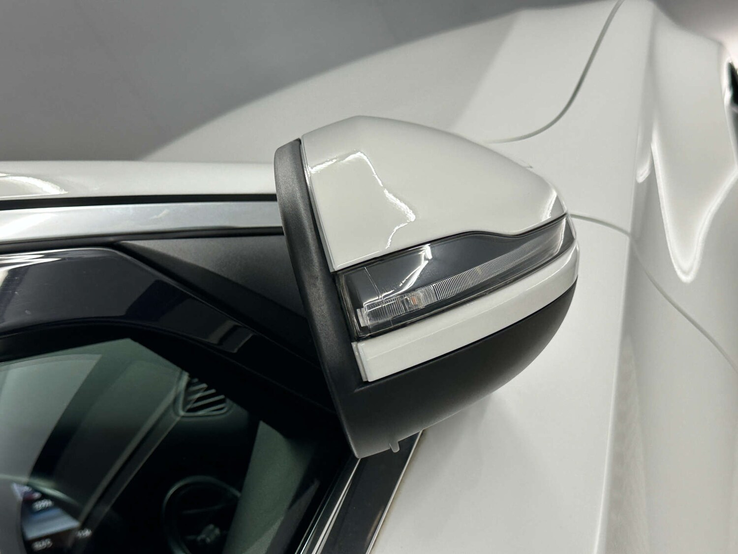 Used Mercedes-Benz C Class 2017 for sale - 77717759: Photo 39