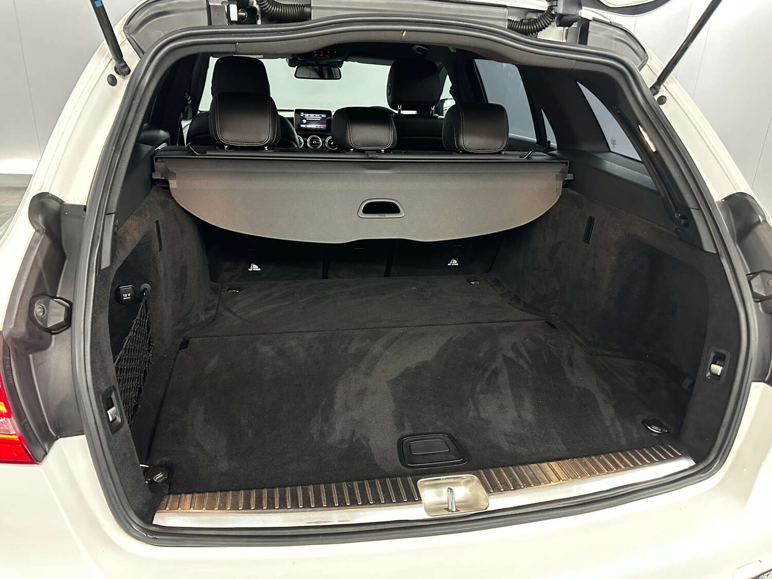 Used Mercedes-Benz C Class 2017 for sale - 77717759: Photo 47