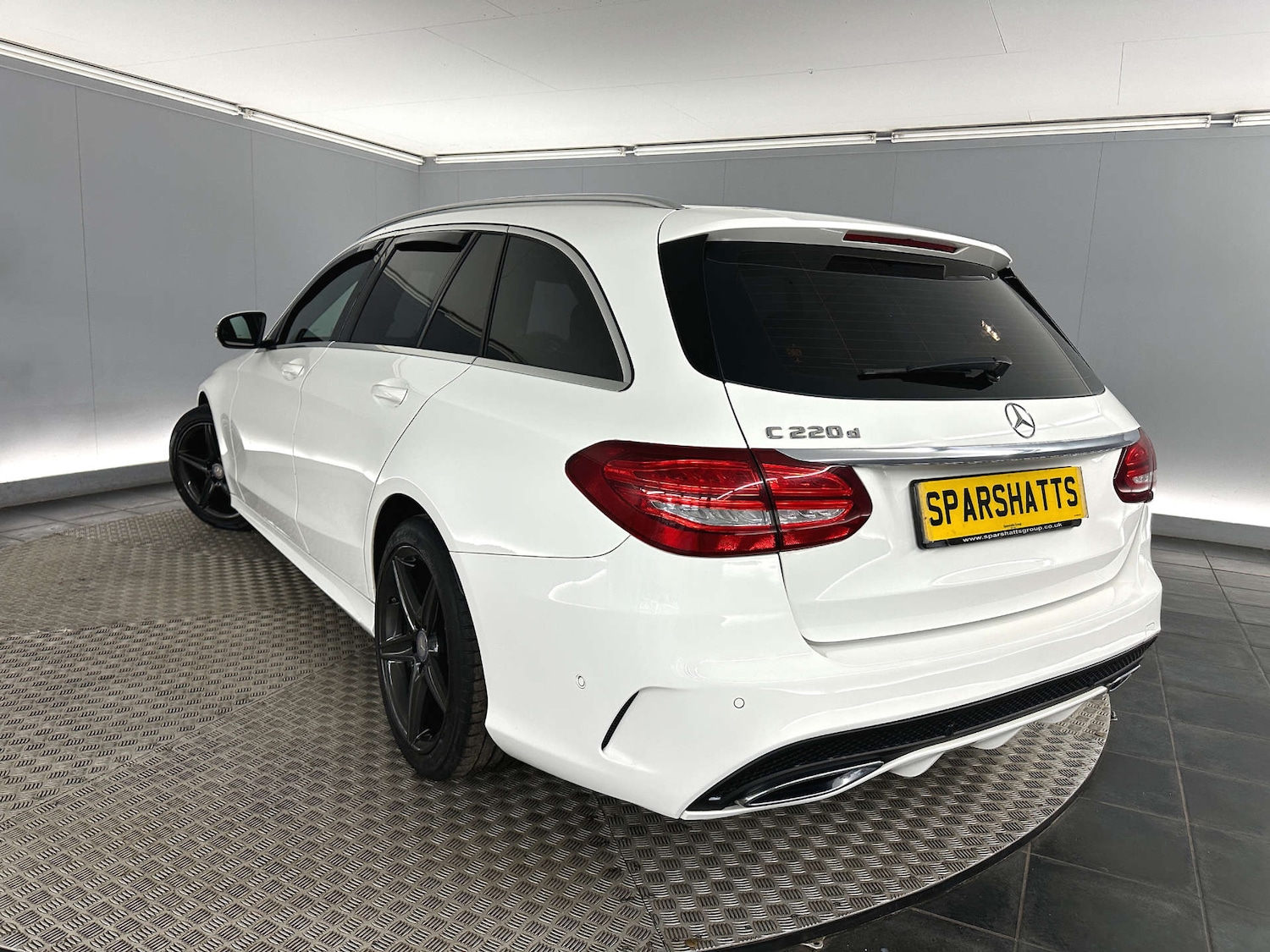 Used Mercedes-Benz C Class 2017 for sale - 77717759: Photo 5