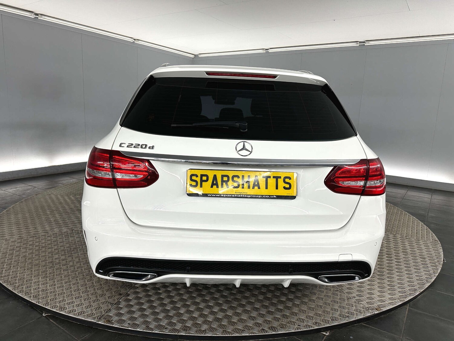 Used Mercedes-Benz C Class 2017 for sale - 77717759: Photo 6