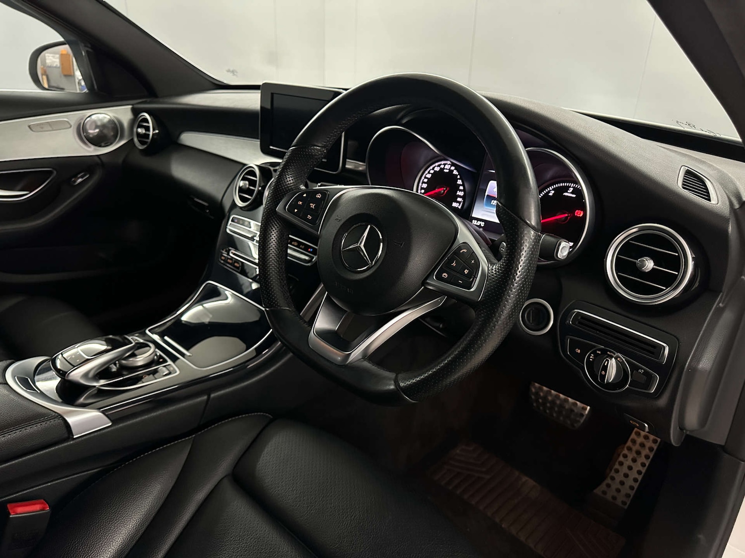 Used Mercedes-Benz C Class 2017 for sale - 77717759: Photo 9