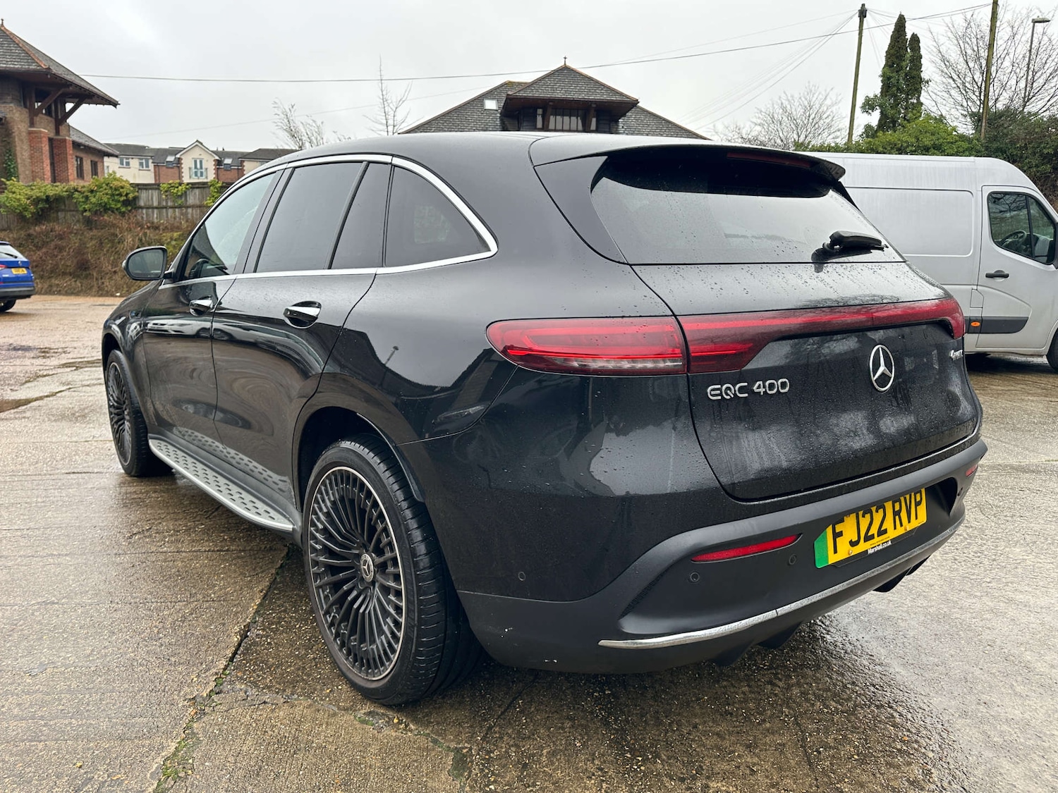 Used Mercedes-Benz EQC 2022 for sale - 77765723: Photo 2