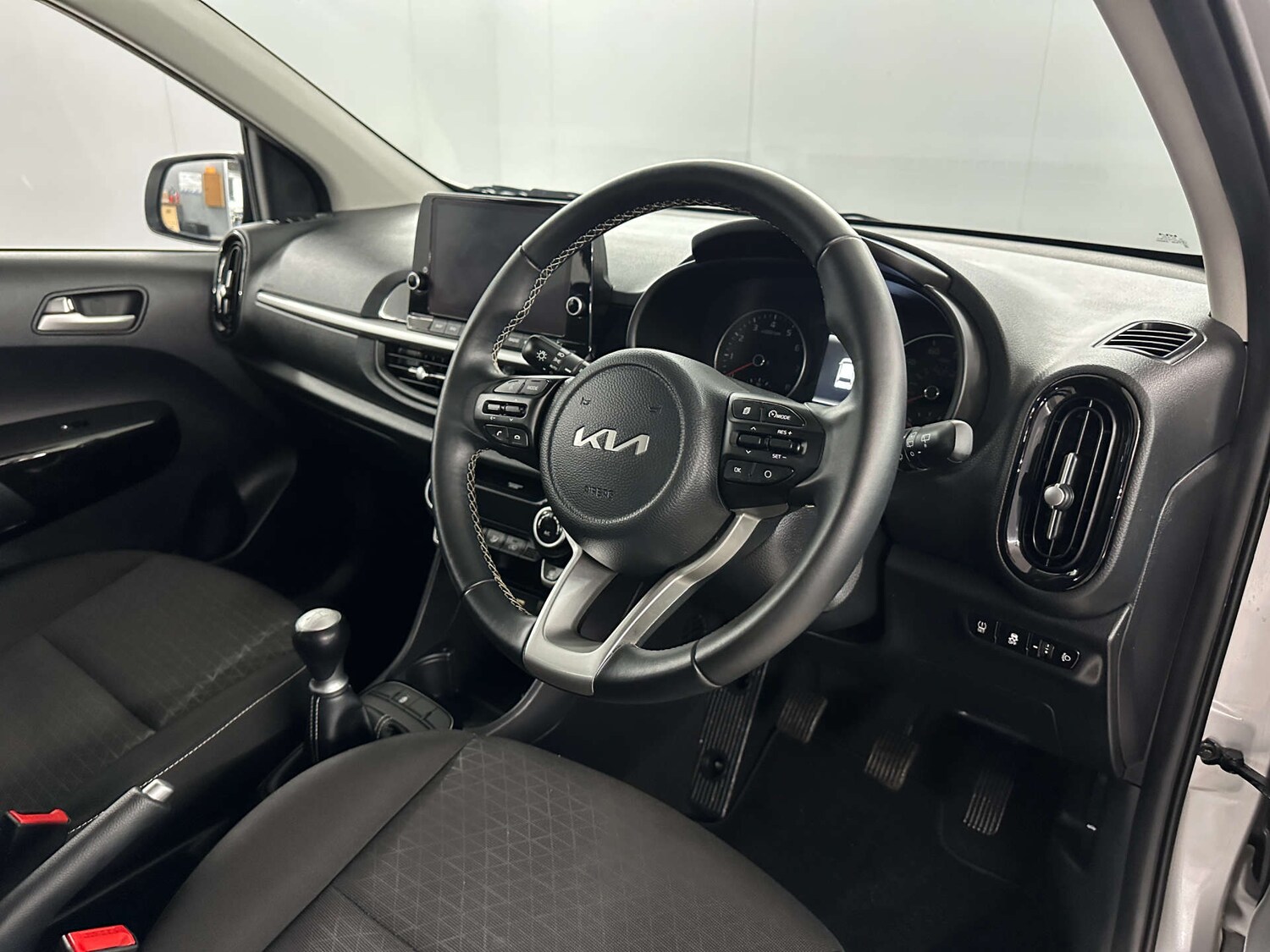 Used Kia Picanto 2023 for sale - 77590768: Photo 11