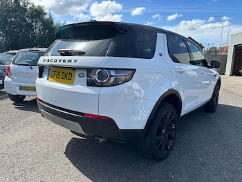 Used Land Rover Discovery Sport 2015 for sale - 78428222: Photo