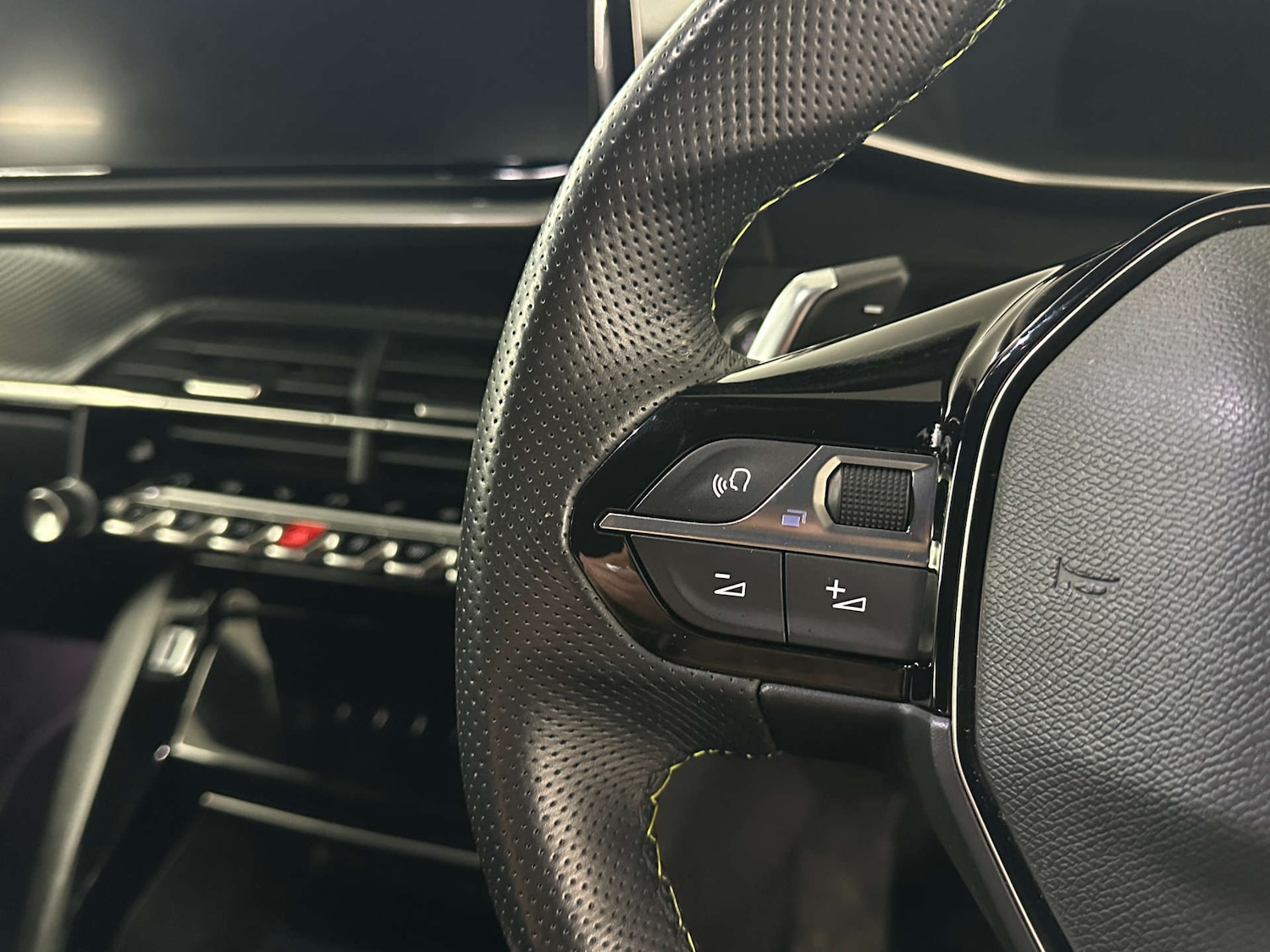 Used Peugeot 2008 2023 for sale - 77920617: Photo 19