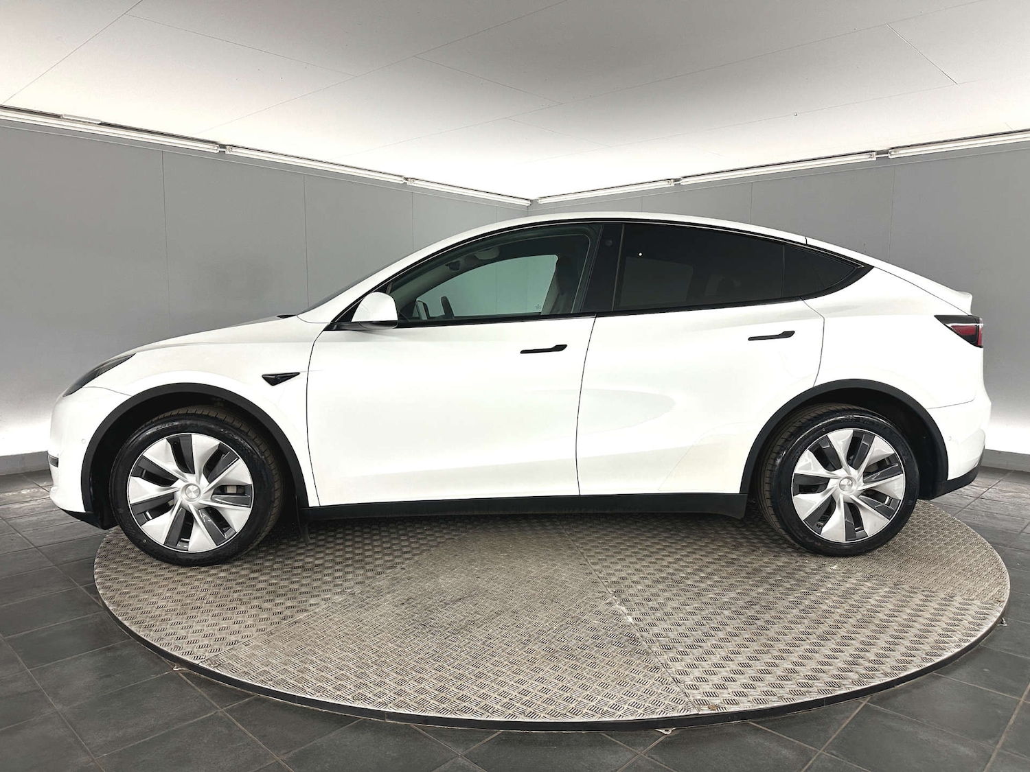 Used Tesla Model Y 2022 for sale - 77983785: Photo 4