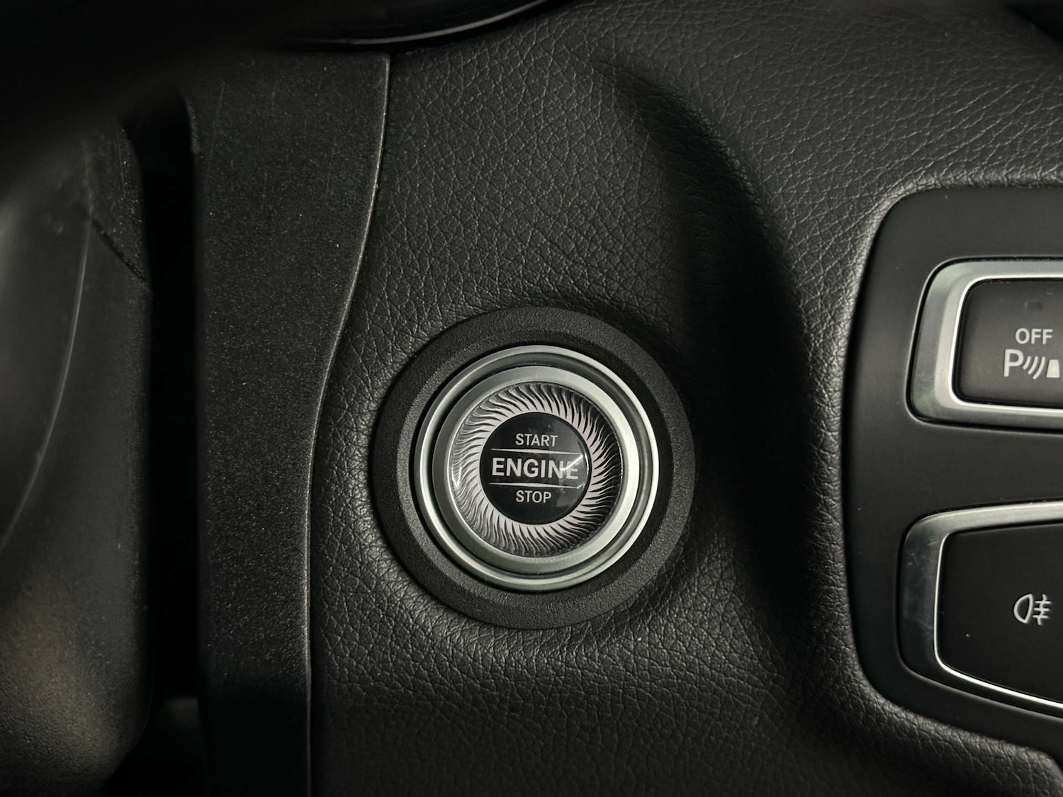 Used Mercedes-Benz C Class 2021 for sale - 77590696: Photo 32