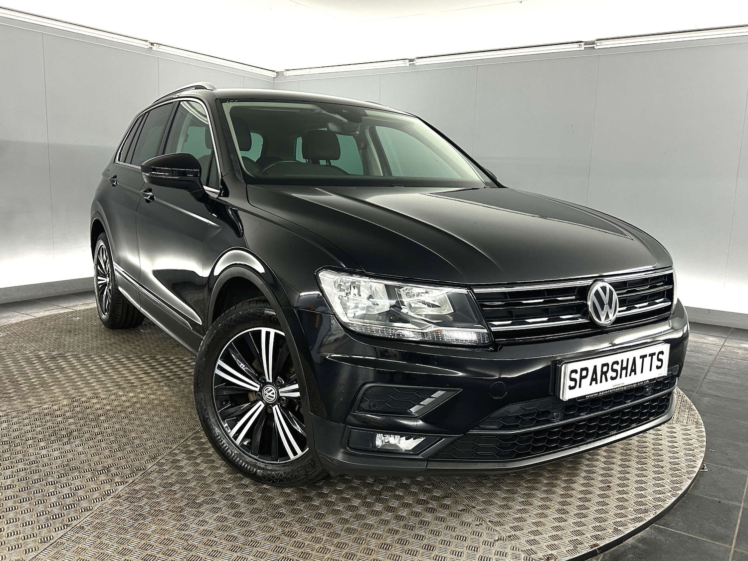 Used Volkswagen Tiguan 2019 for sale - 77735121: Photo 1