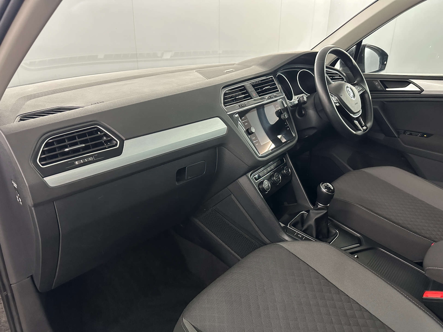 Used Volkswagen Tiguan 2019 for sale - 77735121: Photo 11