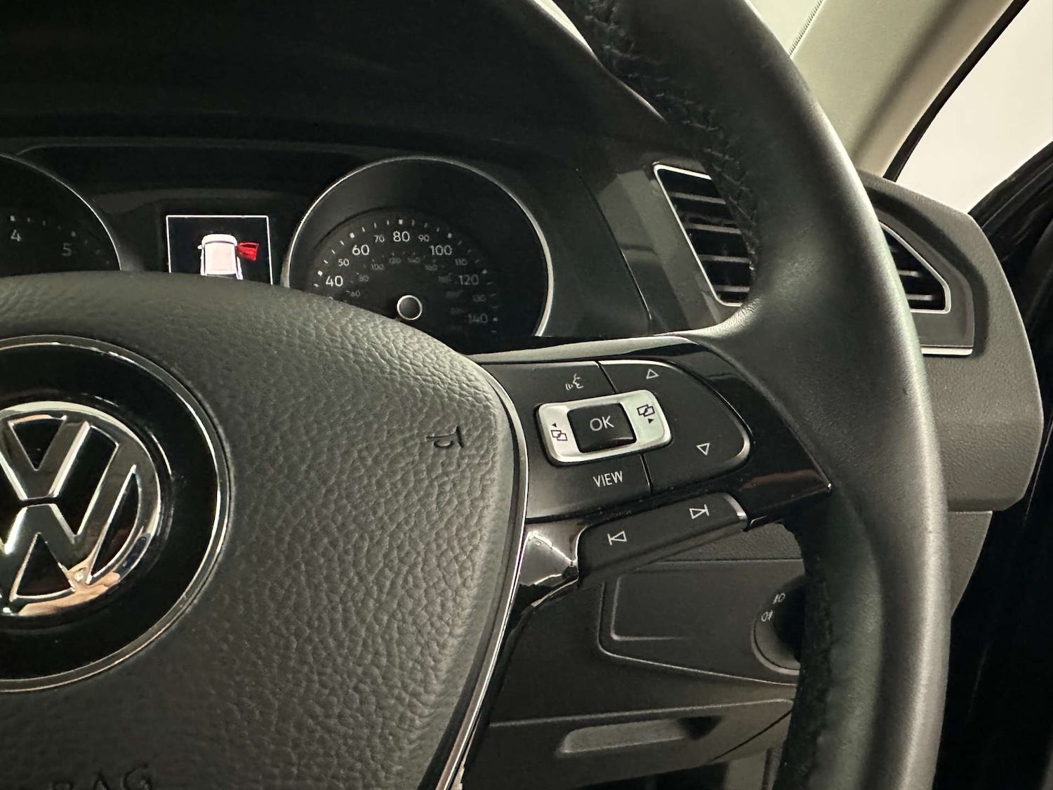 Used Volkswagen Tiguan 2019 for sale - 77735121: Photo 16