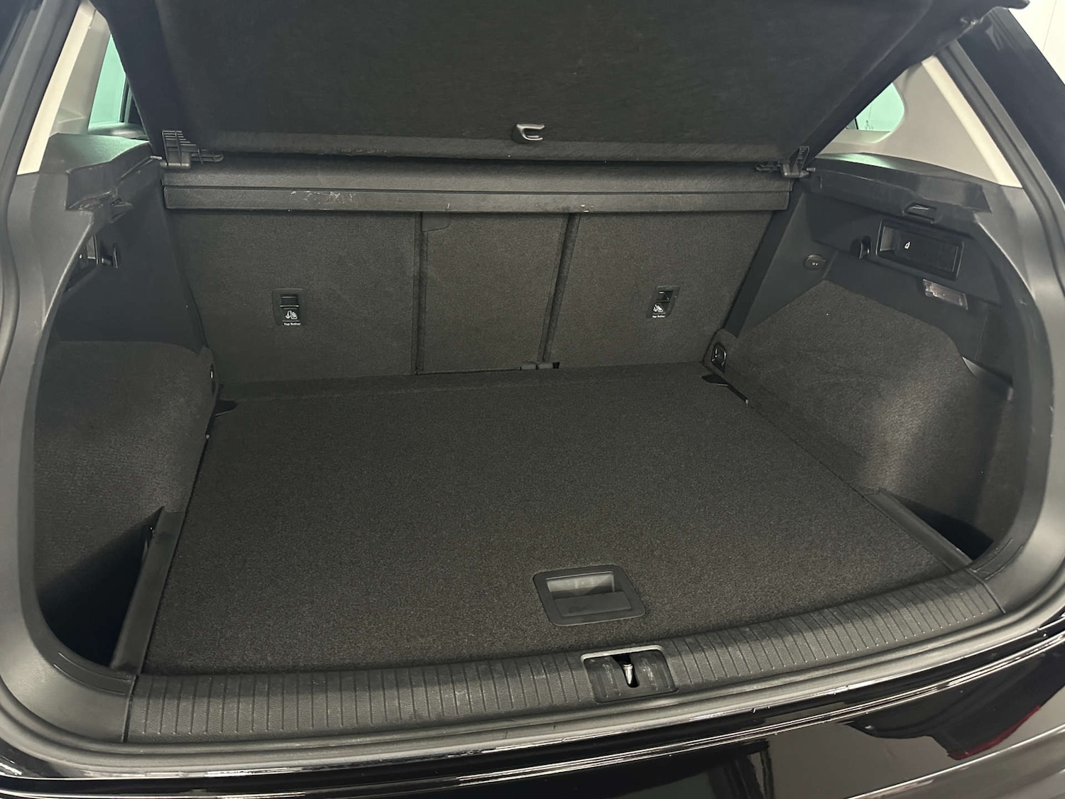 Used Volkswagen Tiguan 2019 for sale - 77735121: Photo 33