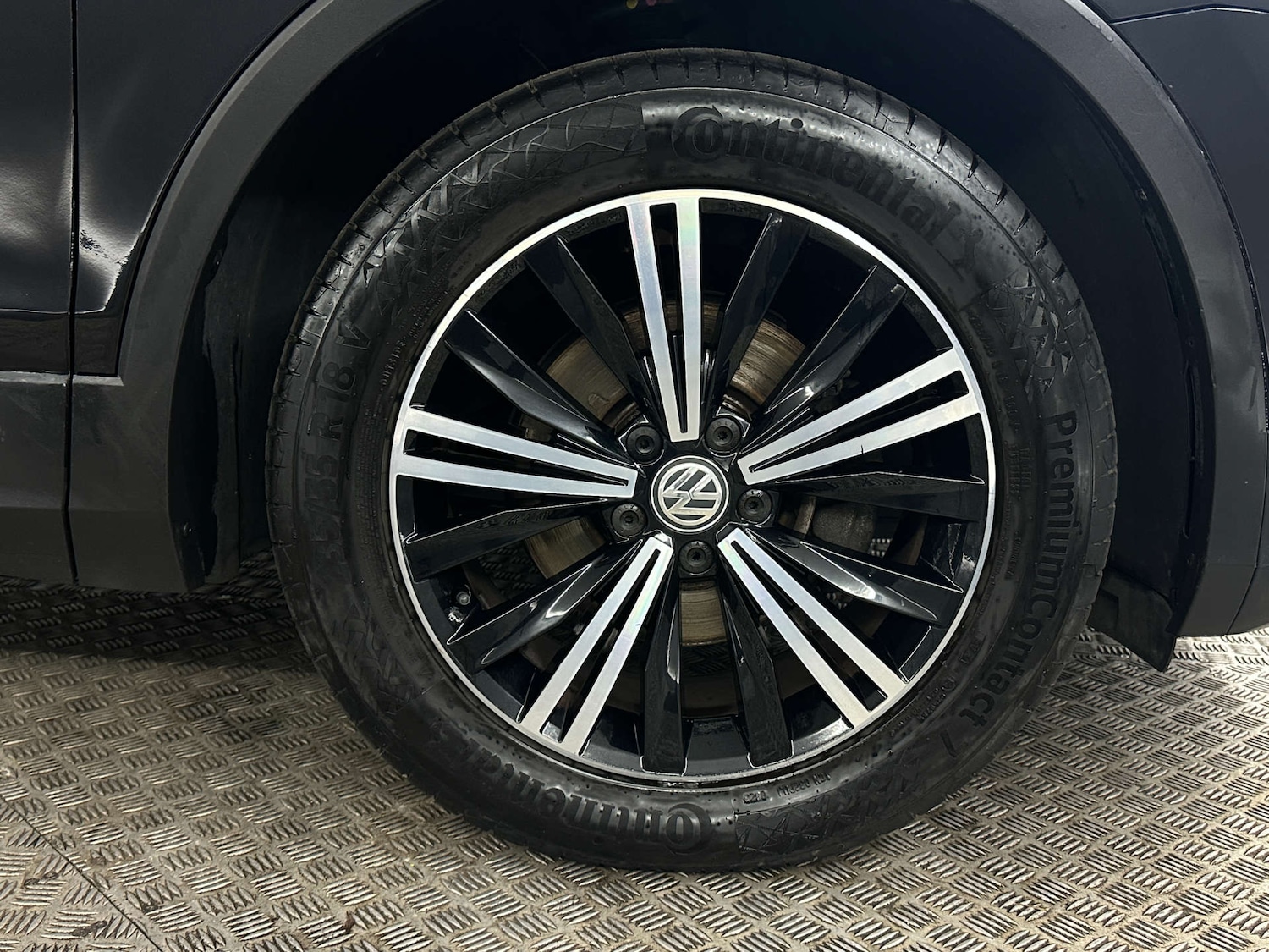 Used Volkswagen Tiguan 2019 for sale - 77735121: Photo 37