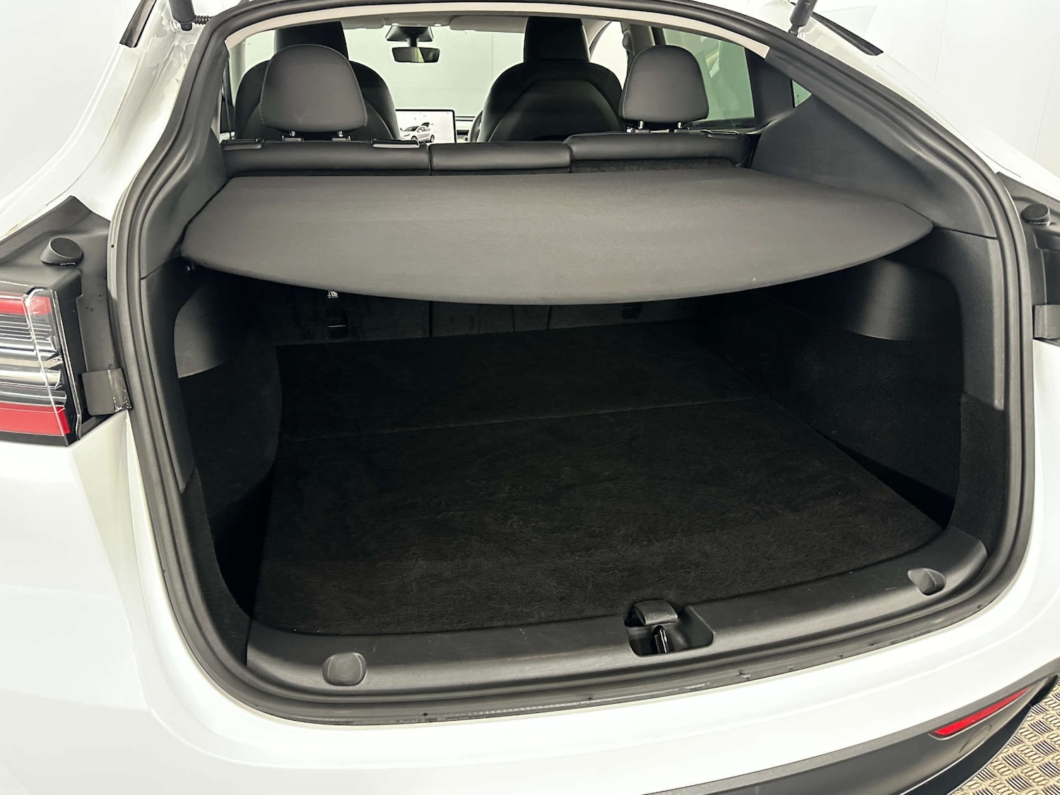 Used Tesla Model Y 2023 for sale - 77745561: Photo 27