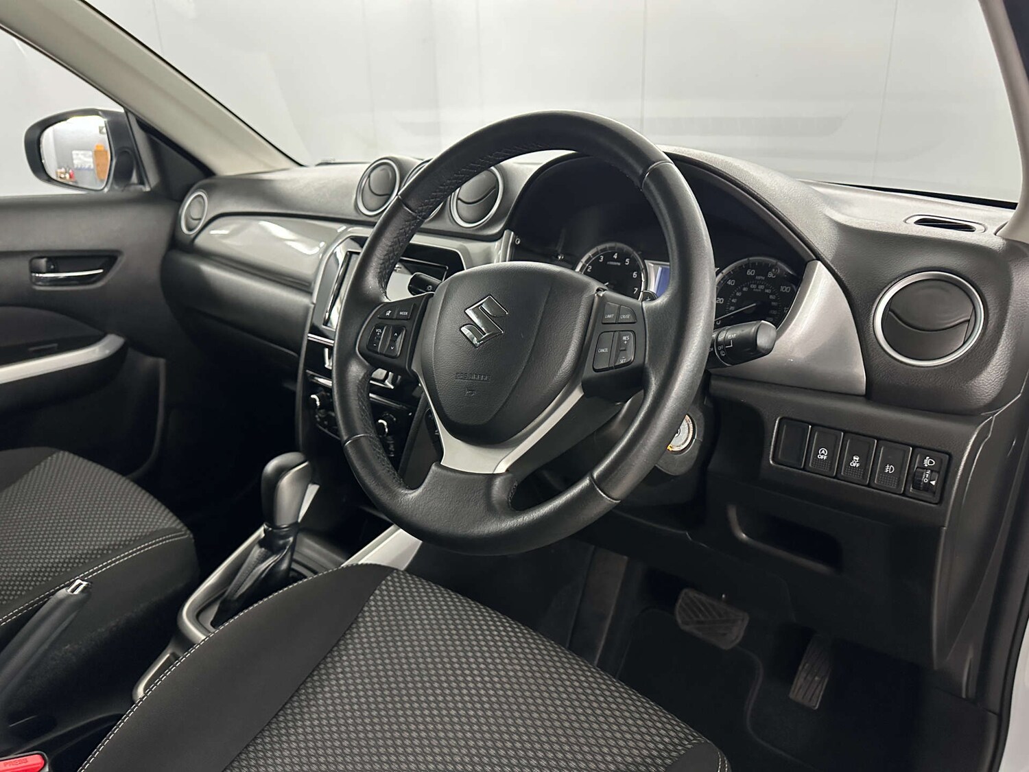 Used Suzuki Vitara 2018 for sale - 77590750: Photo 11