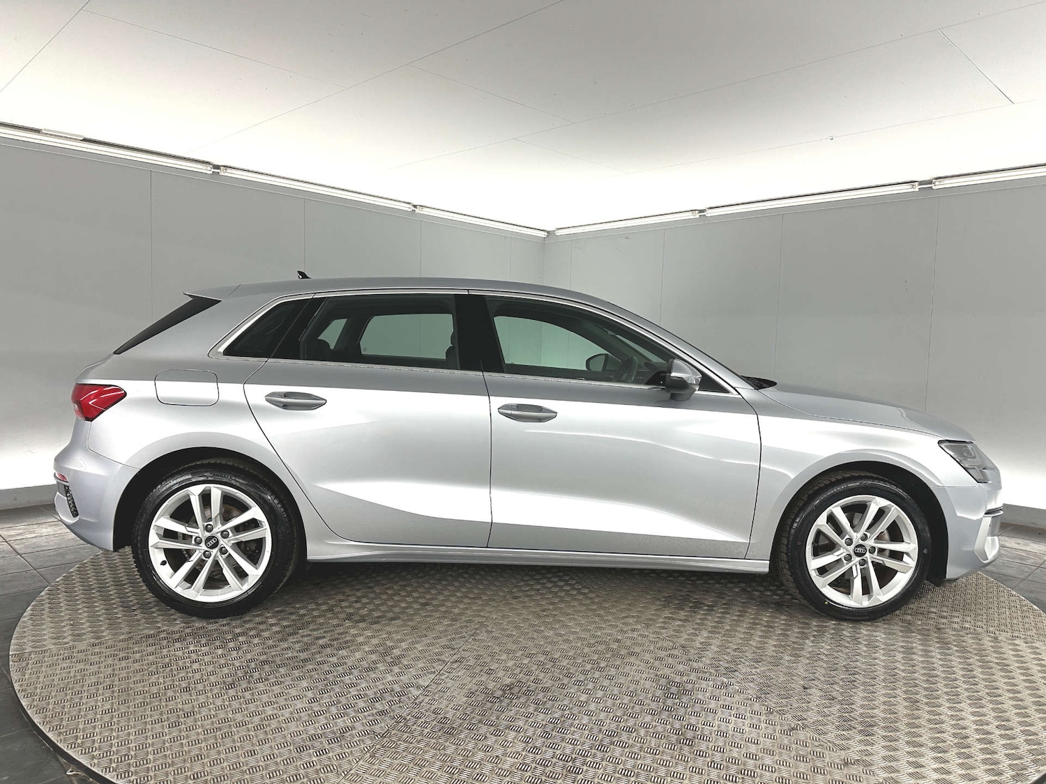 Used Audi A3 2023 for sale - 77775429: Photo 8