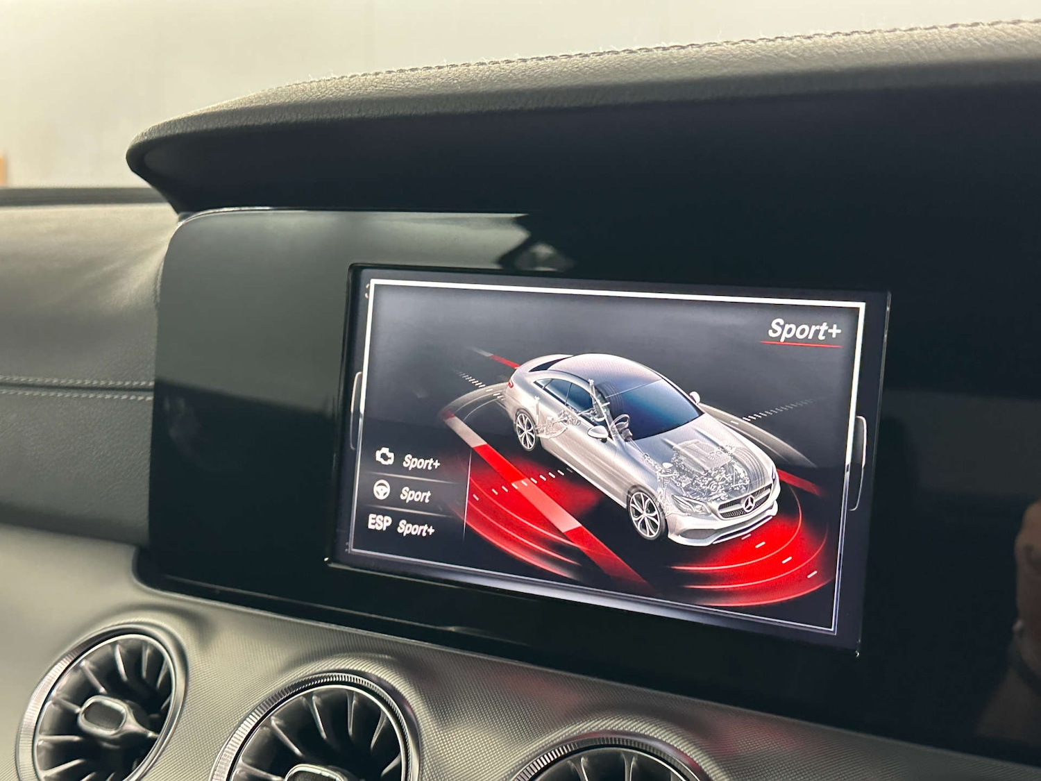 Used Mercedes-Benz E Class 2018 for sale - 77745436: Photo 24