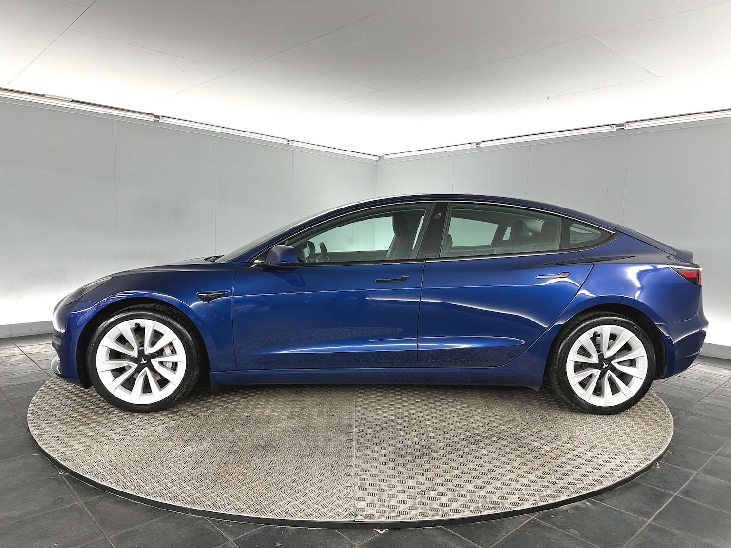 Used Tesla Model 3 2021 for sale - 77765774: Photo 4