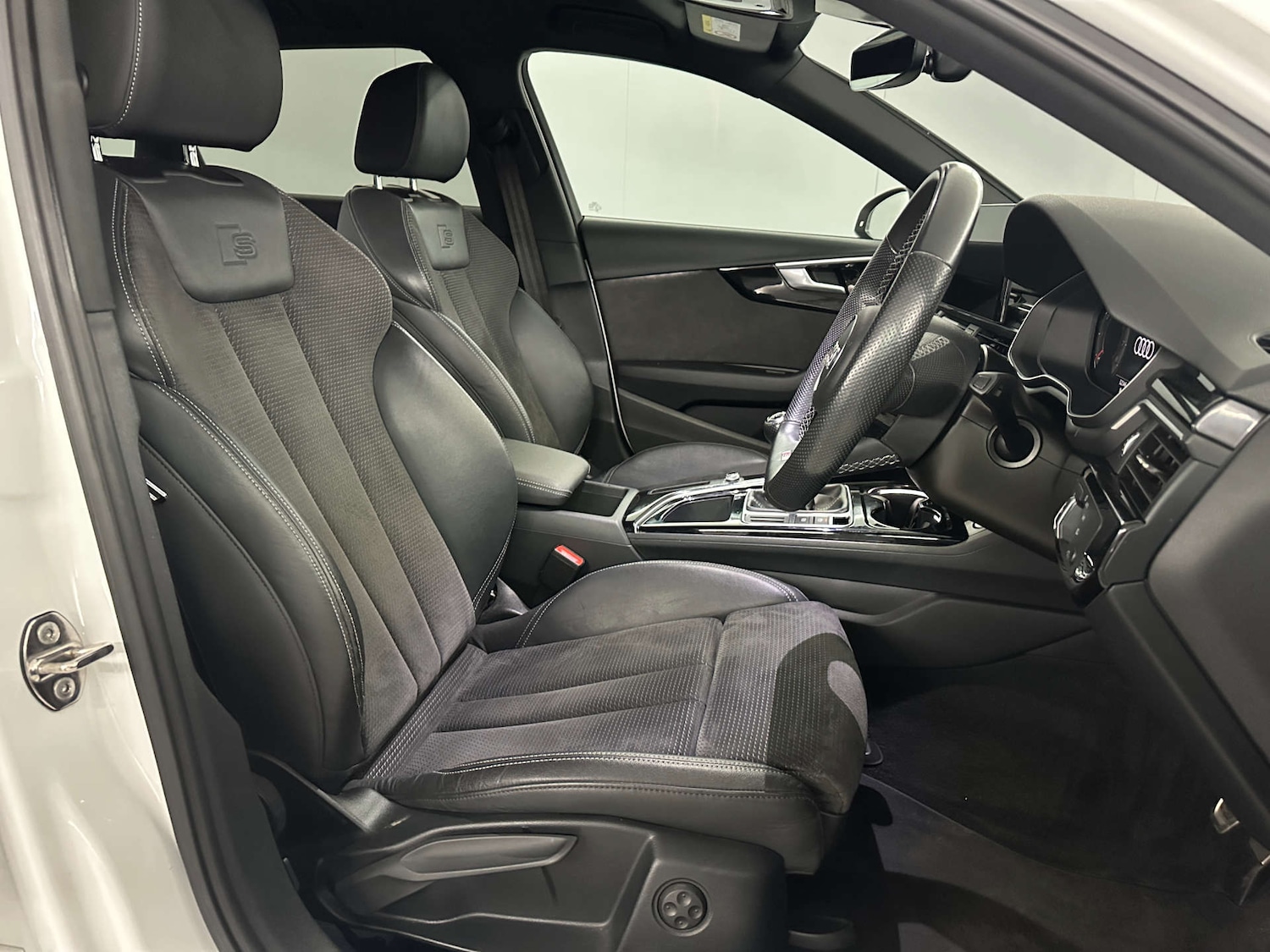 Used Audi A4 2021 for sale - 77590749: Photo 11