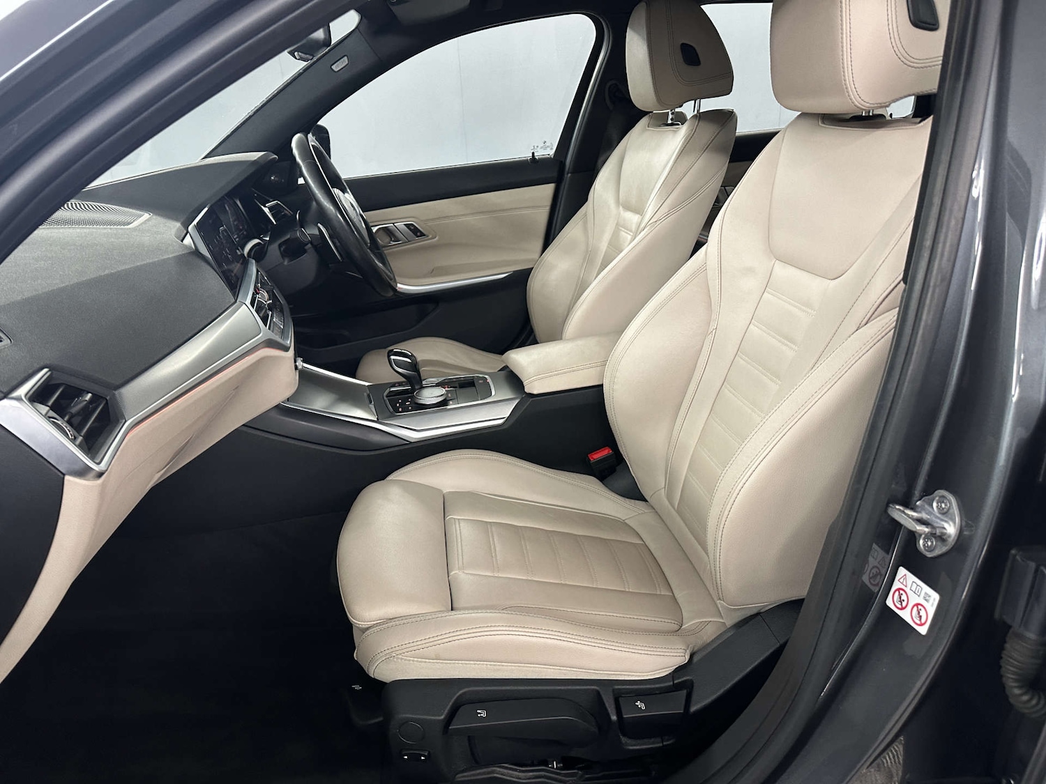 Used BMW 3 Series 2019 for sale - 77655640: Photo 11