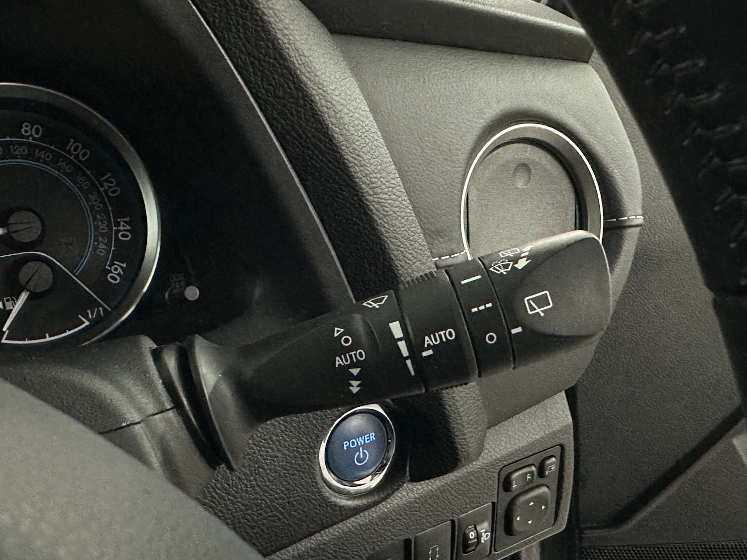 Used Toyota Auris 2013 for sale - 77745468: Photo 24