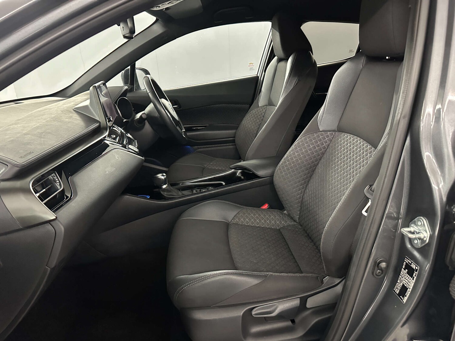 Used Toyota C-HR 2022 for sale - 77590771: Photo 14